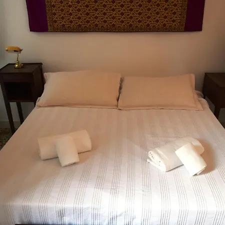 카사 델레 지네스트레 B&B